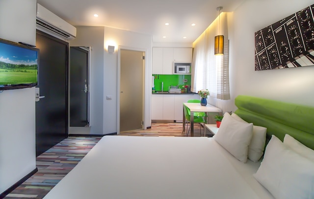 130 ロック アパートメンツ