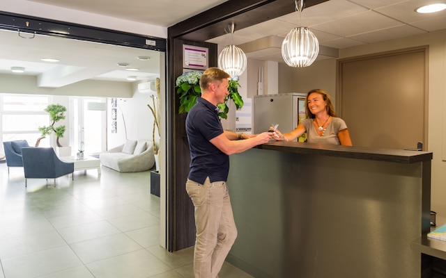 レジデンス ラグランジュ バカンス レ パティオス ウージェニ