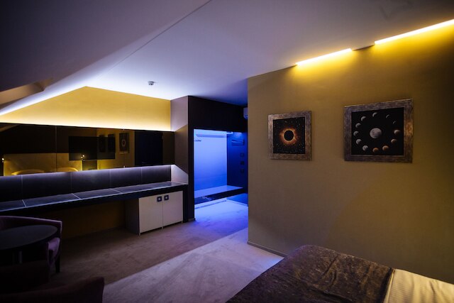 LH ホテル & スパ