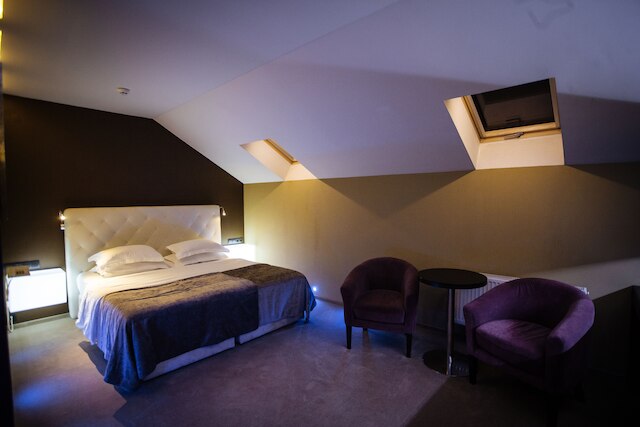 LH ホテル & スパ