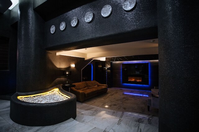 LH ホテル & スパ