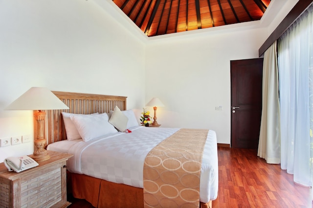 ニューポンドック・サラ・ビラス