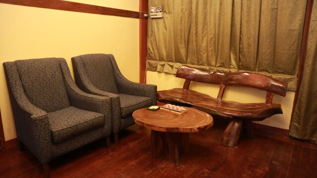 ロロ オヨン ペンション ハウス