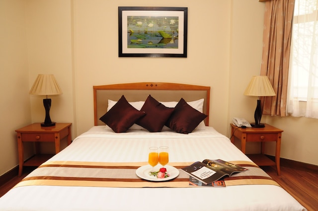 リバーサイド サービスド アパートメンツ