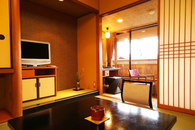 京都 嵐山 温泉旅館 花筏