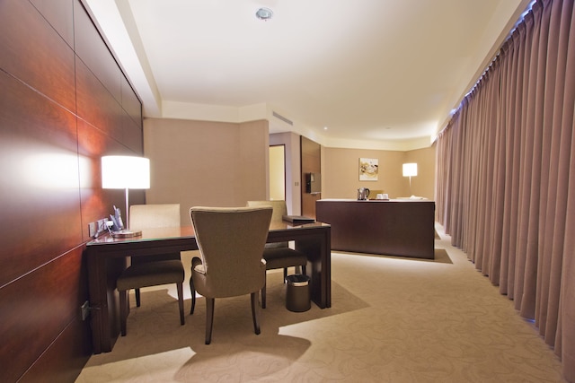 ライ ライ ホテル