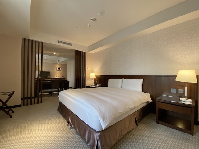 ライ ライ ホテル