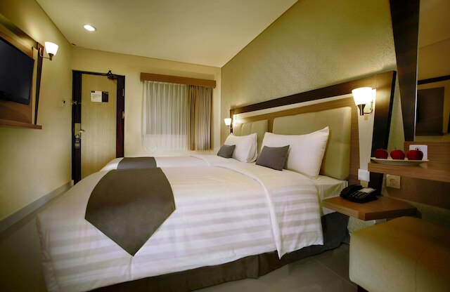 ホテル ネオ クタ ジェランティック