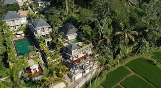 ジワ クルサ ラグジュリー ヴィラ