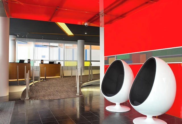 インサイド バイ メリア デュッセルドルフ ハーフェン