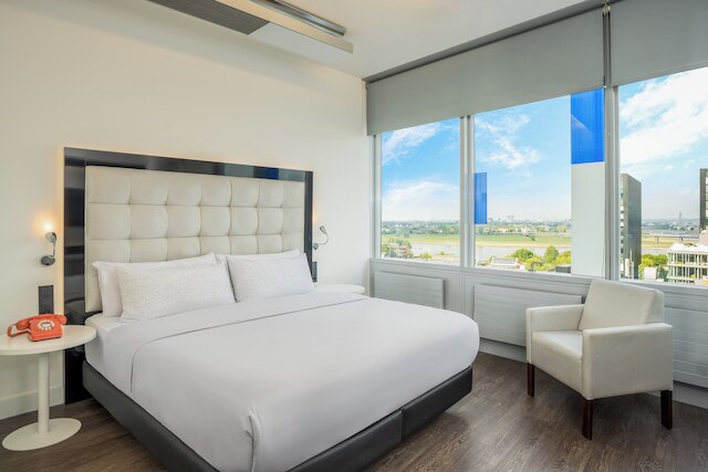 インサイド バイ メリア デュッセルドルフ ハーフェン