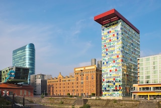 インサイド バイ メリア デュッセルドルフ ハーフェン