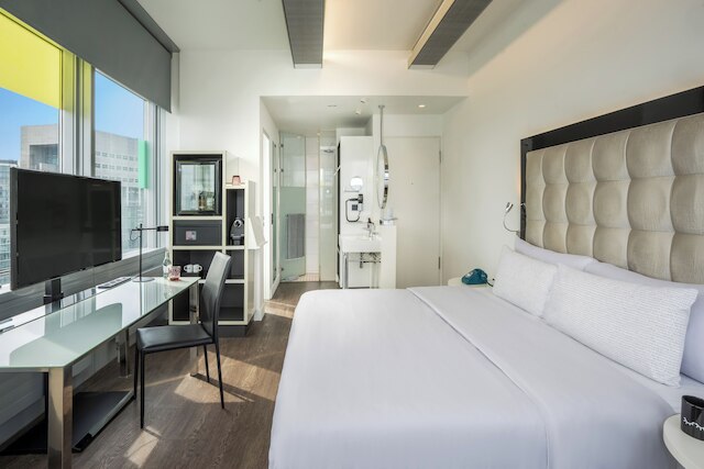 インサイド バイ メリア デュッセルドルフ ハーフェン