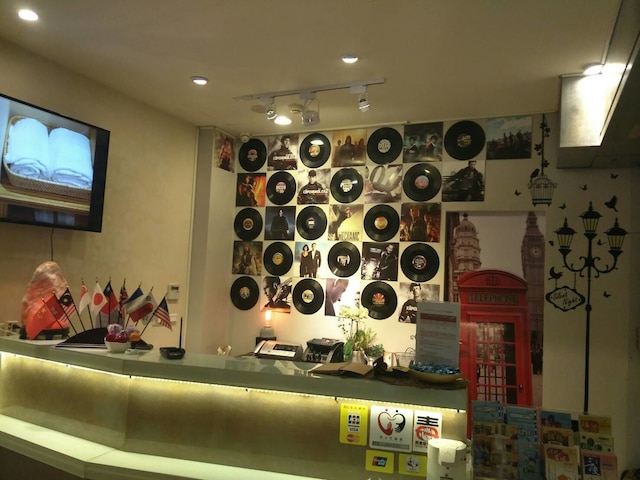 ゴールデン ホテル (金采商旅)