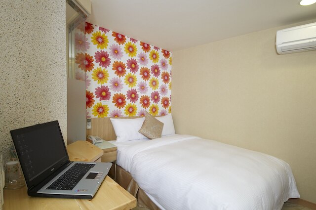 ホテル カラー (富康精彩旅店)