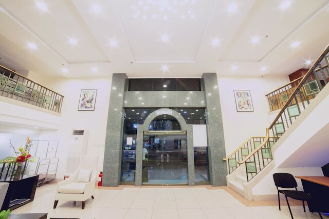 ザ チャーター ハウス