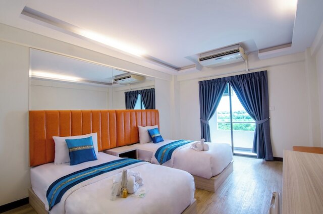 タラ レイク ホテル