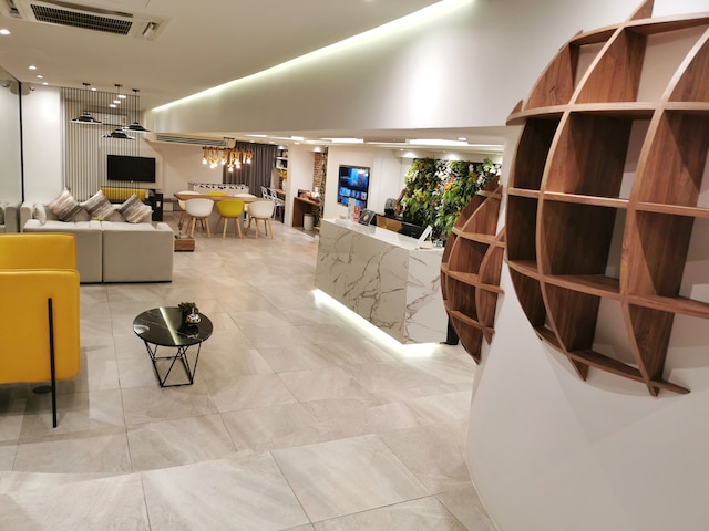 ベンヴィアー トンソン レジデンシス