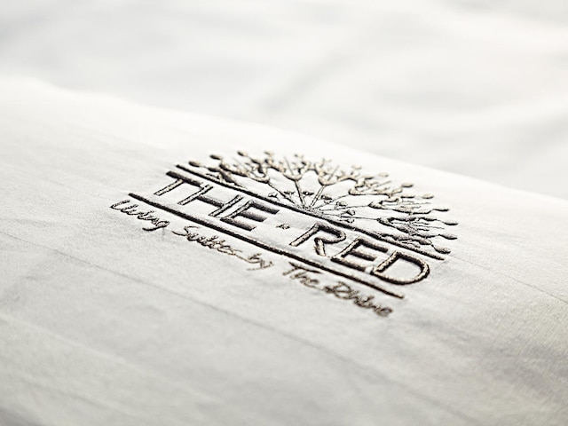 ザ レッド アパートメンツ