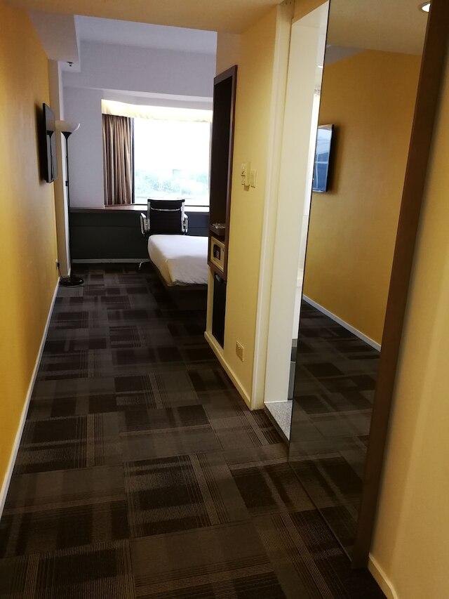 トラベロッジ カオルーン (彩鴻酒店)