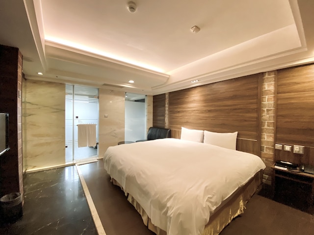 バーガリー ホテル (寶格利時尚旅館)