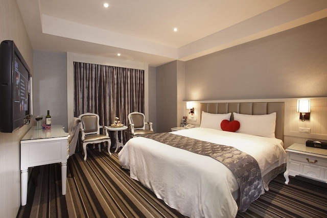 グレース ホテル バンチャオ (新北市百麗旅店)