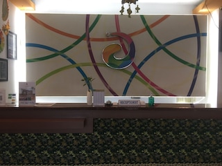 デワルナ ザイヌル アリフィン マラン