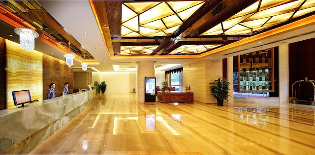 クレイトン ホテル