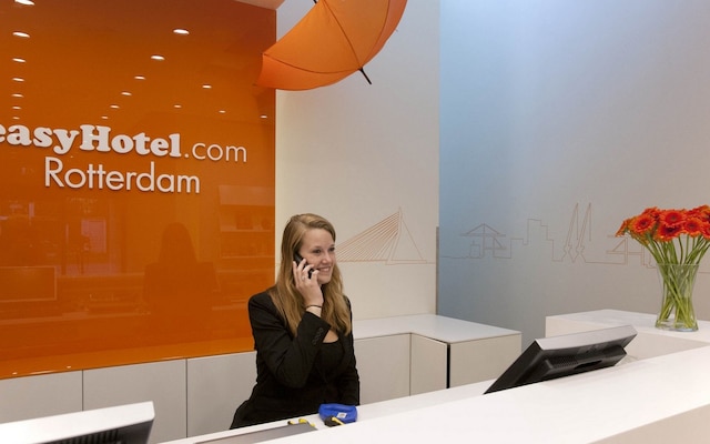 イージーホテル ロッテルダム シティ センター