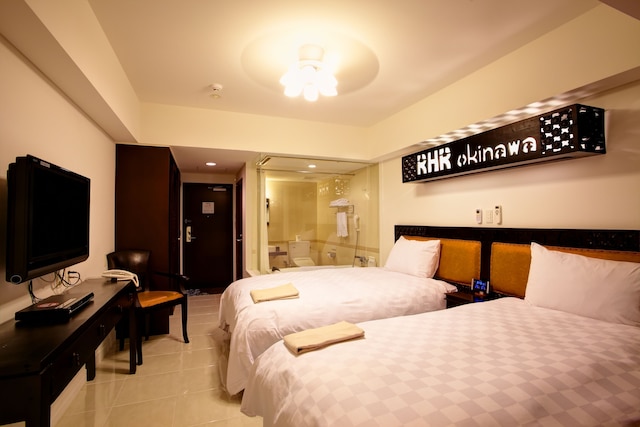 ローヤル ホテル