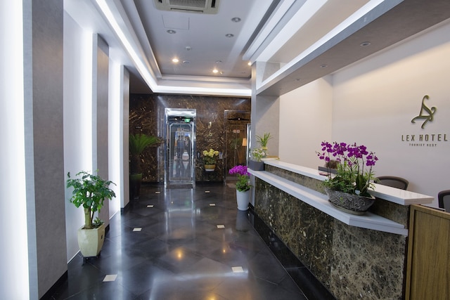 レックス ツーリスト ホテル