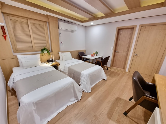 レックス ツーリスト ホテル