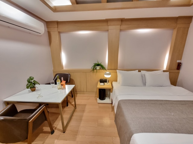 レックス ツーリスト ホテル