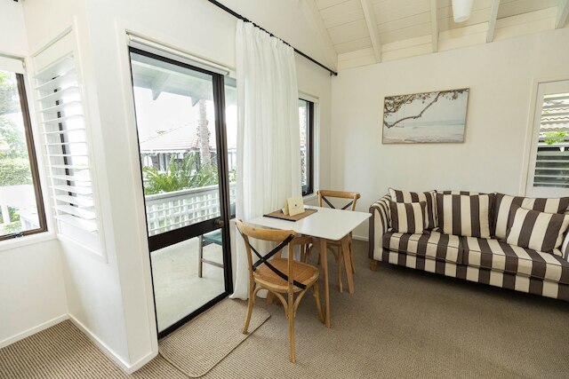 エメラルド イン