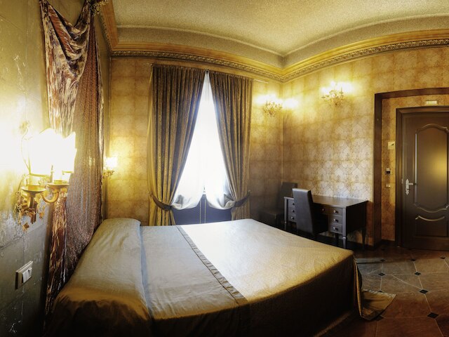 アンティカ ディモーラ デッレ チンクエ リューネ