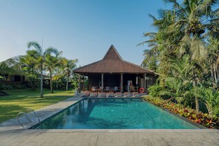 ペルティウィ・ビスマ・ウブド