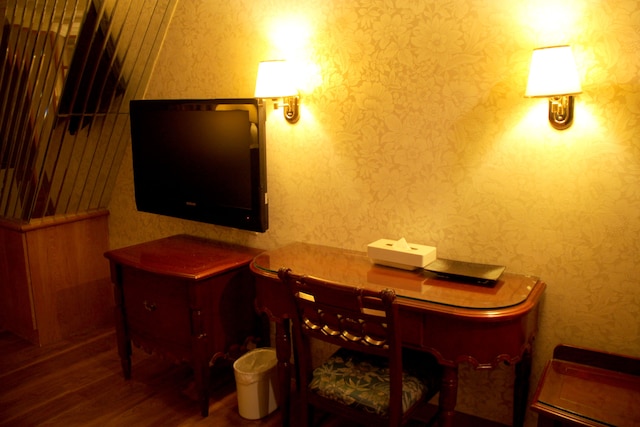 メドウ ホテル (密都飯店)