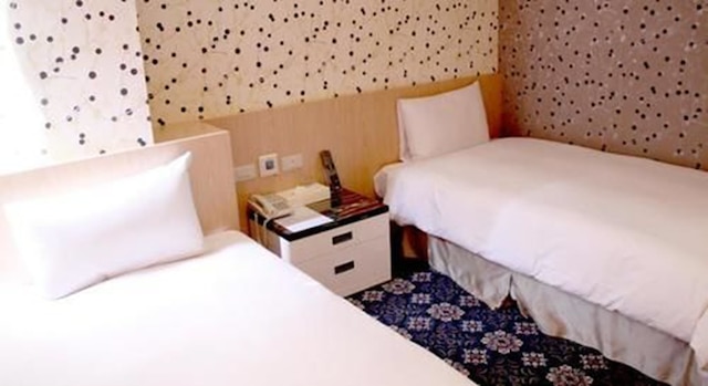 メドウ ホテル (密都飯店)