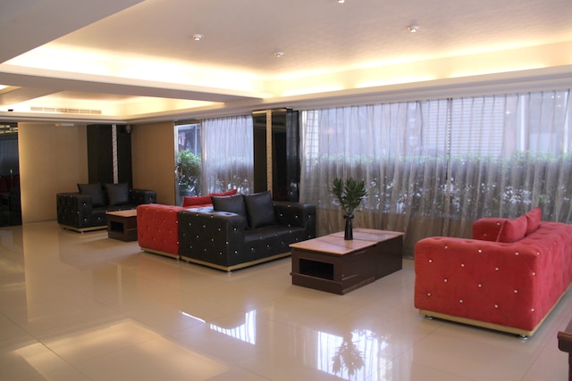 クリスタル ホテル