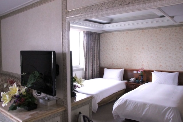 クリスタル ホテル