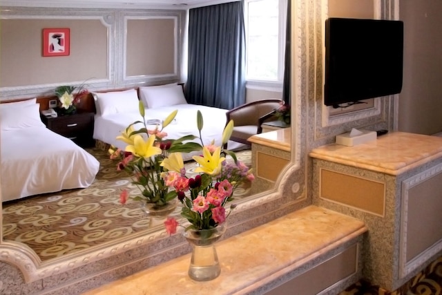 クリスタル ホテル