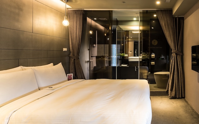 ヴァンドーム イースト イン (凡登東棧商務旅店)