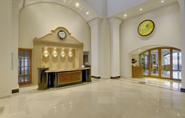 レモン ツリー プレミア ザ アトリウム アフマダーバード