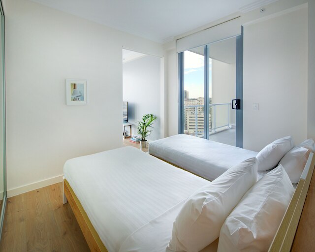 ザラ タワー ホテル