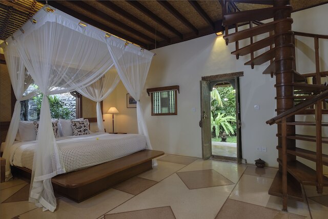 タンジュン サリ