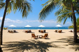 タンジュン サリ