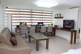 ワウ ヒルズ ゲスト ハウス