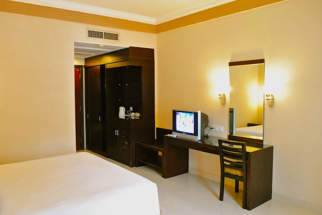 ホテル ヌアンサ インダー