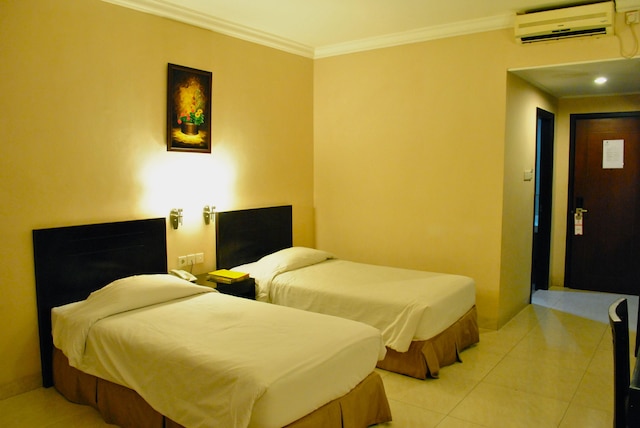 ホテル ヌアンサ インダー