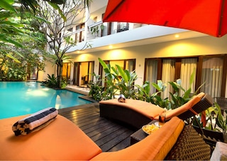 ザ パビリオン クタ